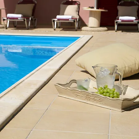 Exanthia Villas Apartment *