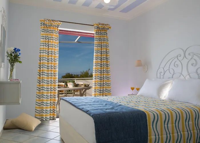 Апартаменты Exanthia Villas