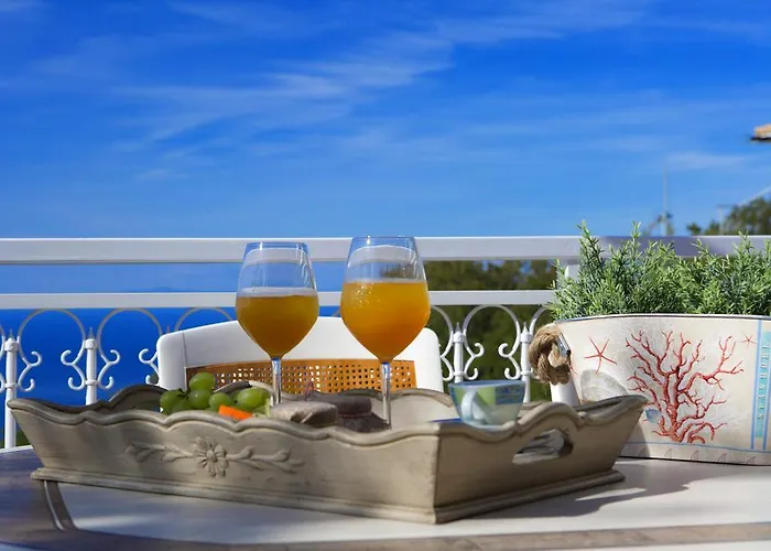 Апартаменты Exanthia Villas *