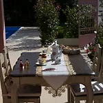 Exanthia Villas *