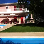 Exanthia Villas Apartament *