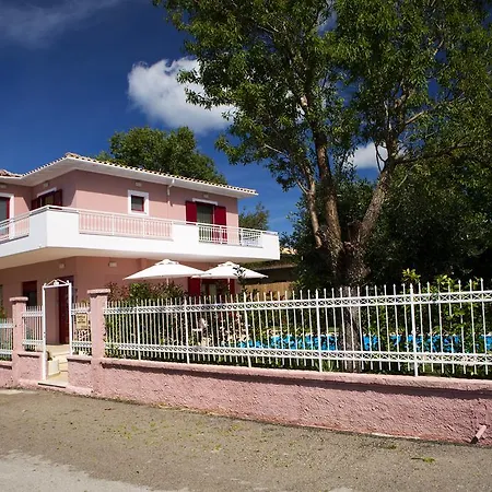 Апартамент Exanthia Villas